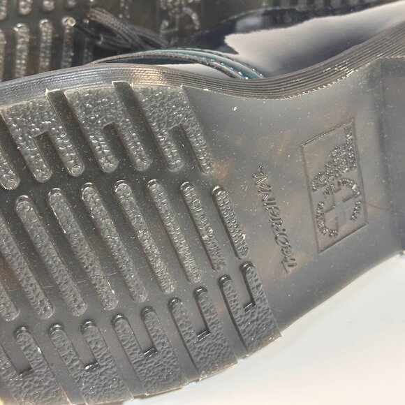 Dr Martens Shoes. M-7 L-8 - Picture 16 of 16
